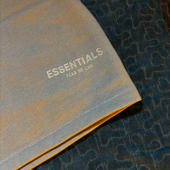 Fear of God Essentials Shorts SS22 - Picture 3 of 6